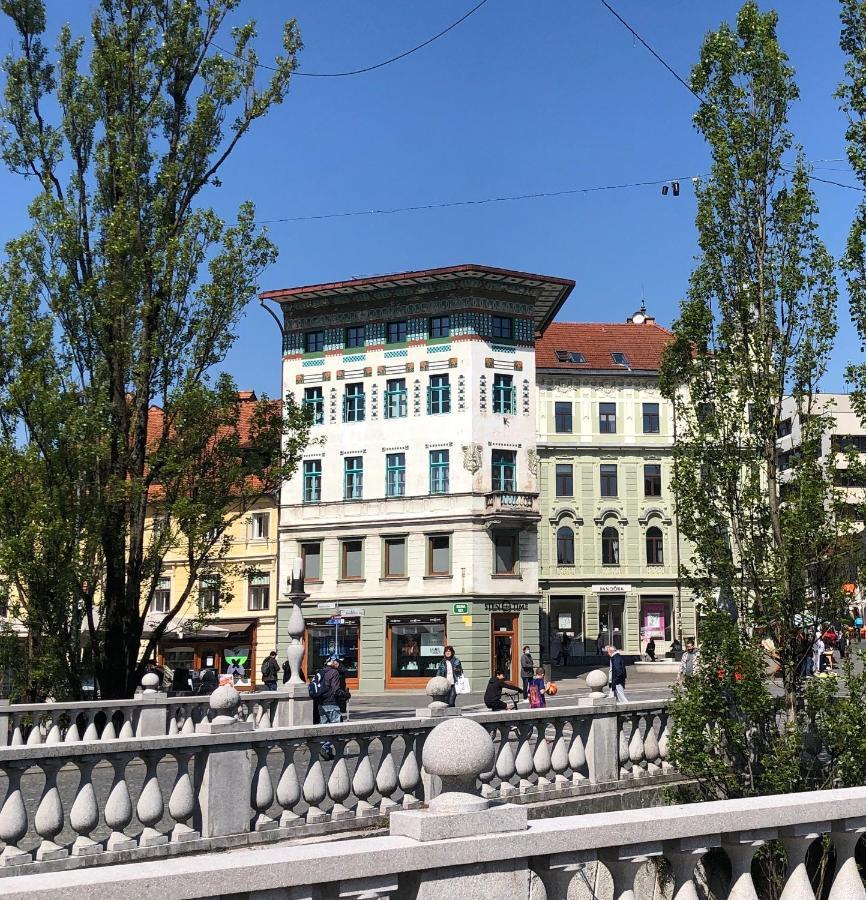 Triple Bridge Ljubljana Apartment Екстериор снимка