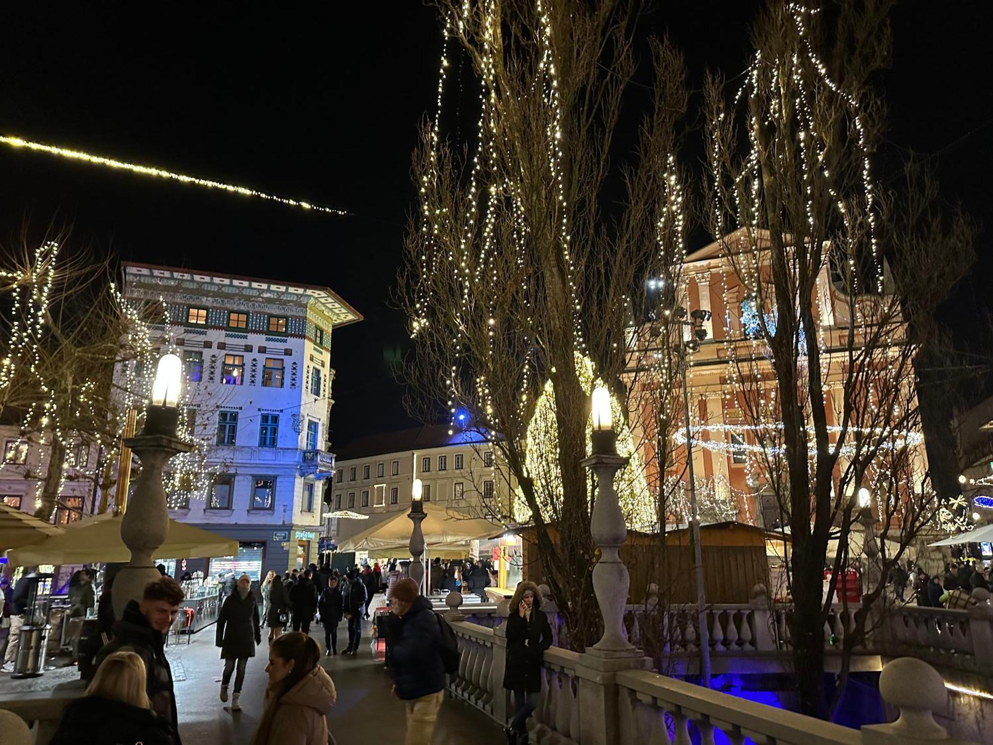 Triple Bridge Ljubljana Apartment Екстериор снимка