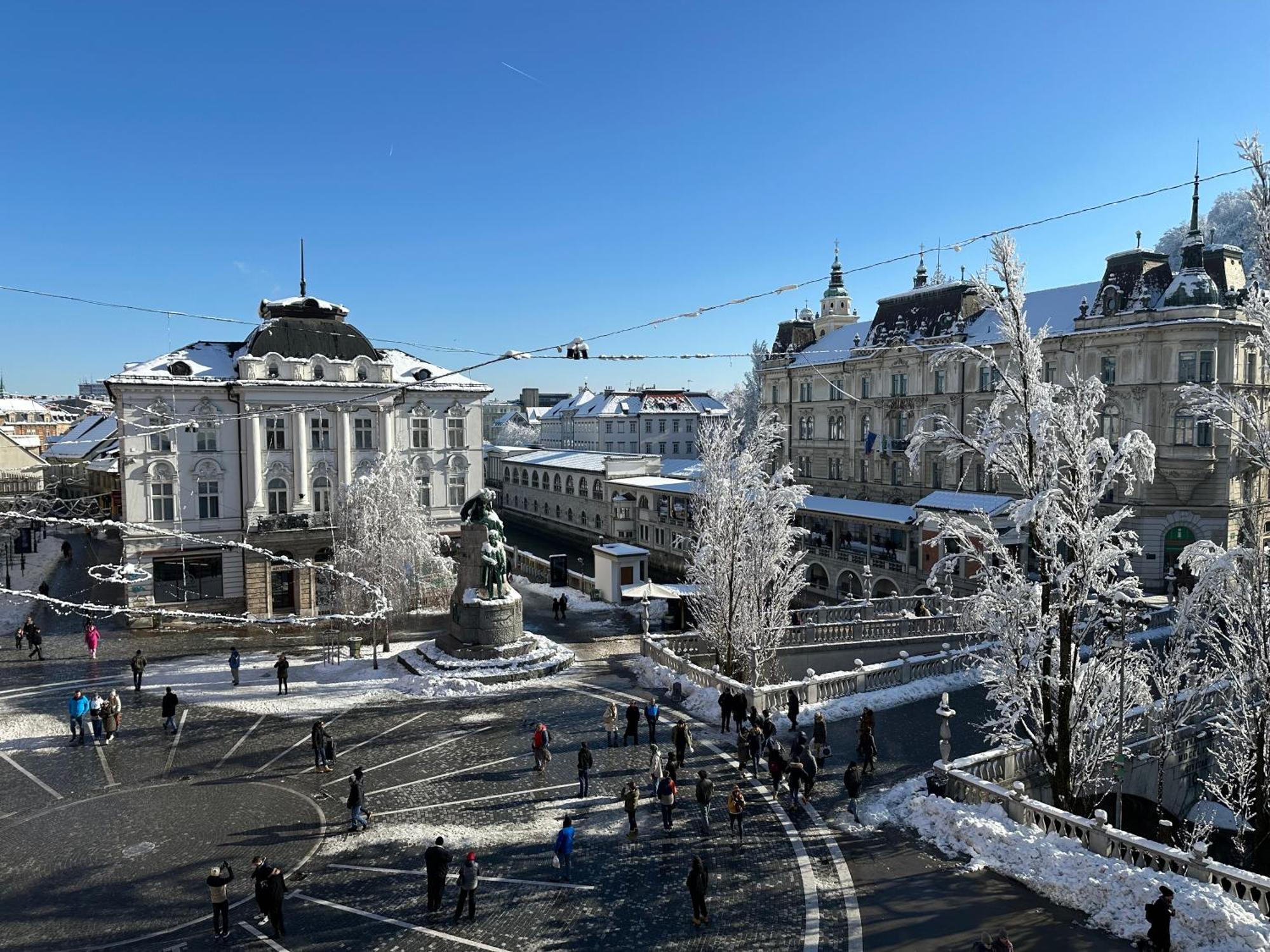 Triple Bridge Ljubljana Apartment Екстериор снимка